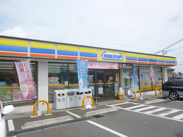 Convenience store. (Convenience store) to 260m