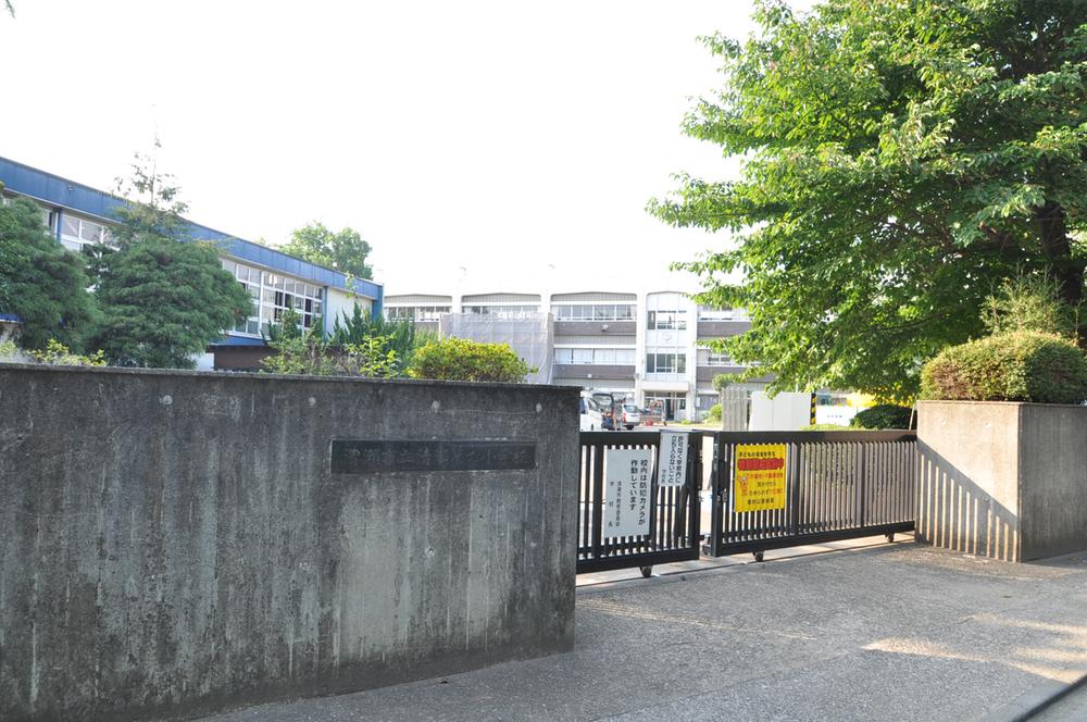 Primary school. Kiyose Municipal sixth to elementary school 750m