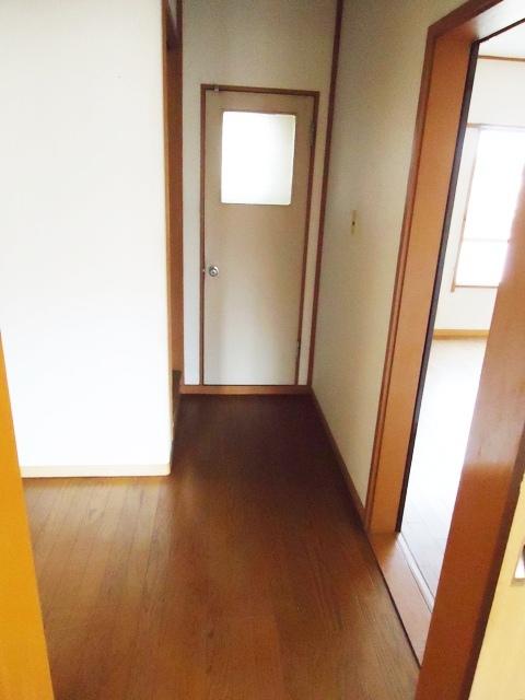 Other introspection. Kiyose Daida housing 8 Building corridor