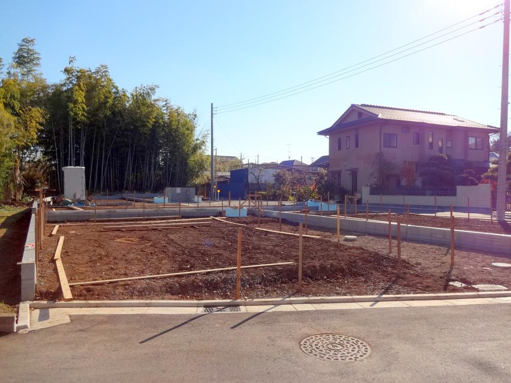 Local appearance photo. Local (12 May 2013) Shooting