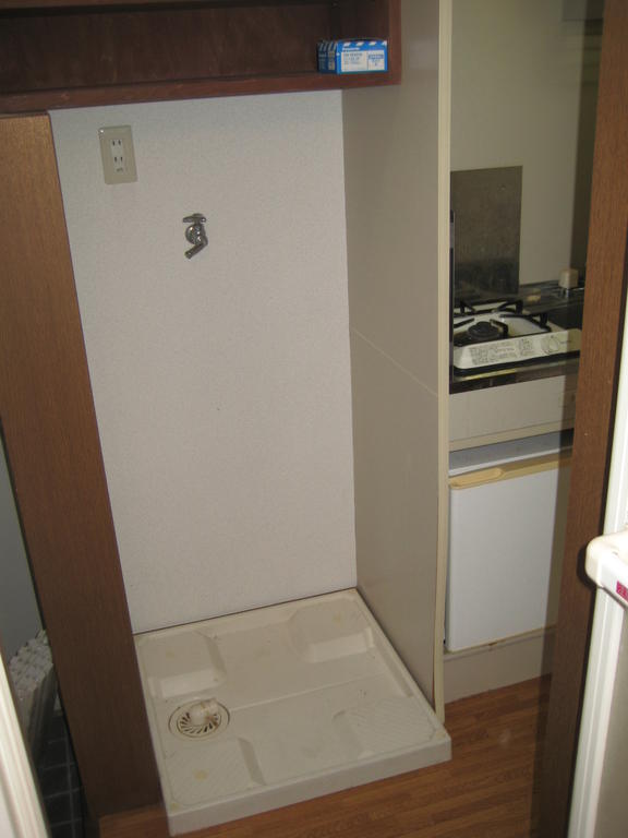 Other Equipment. Laundry Area ☆ There is top shelf