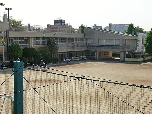 Primary school. Shibayama 150m up to elementary school
