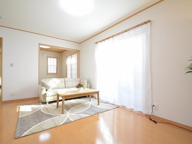 Local appearance photo. Kiyose Nakazato 5-chome 7 Building living