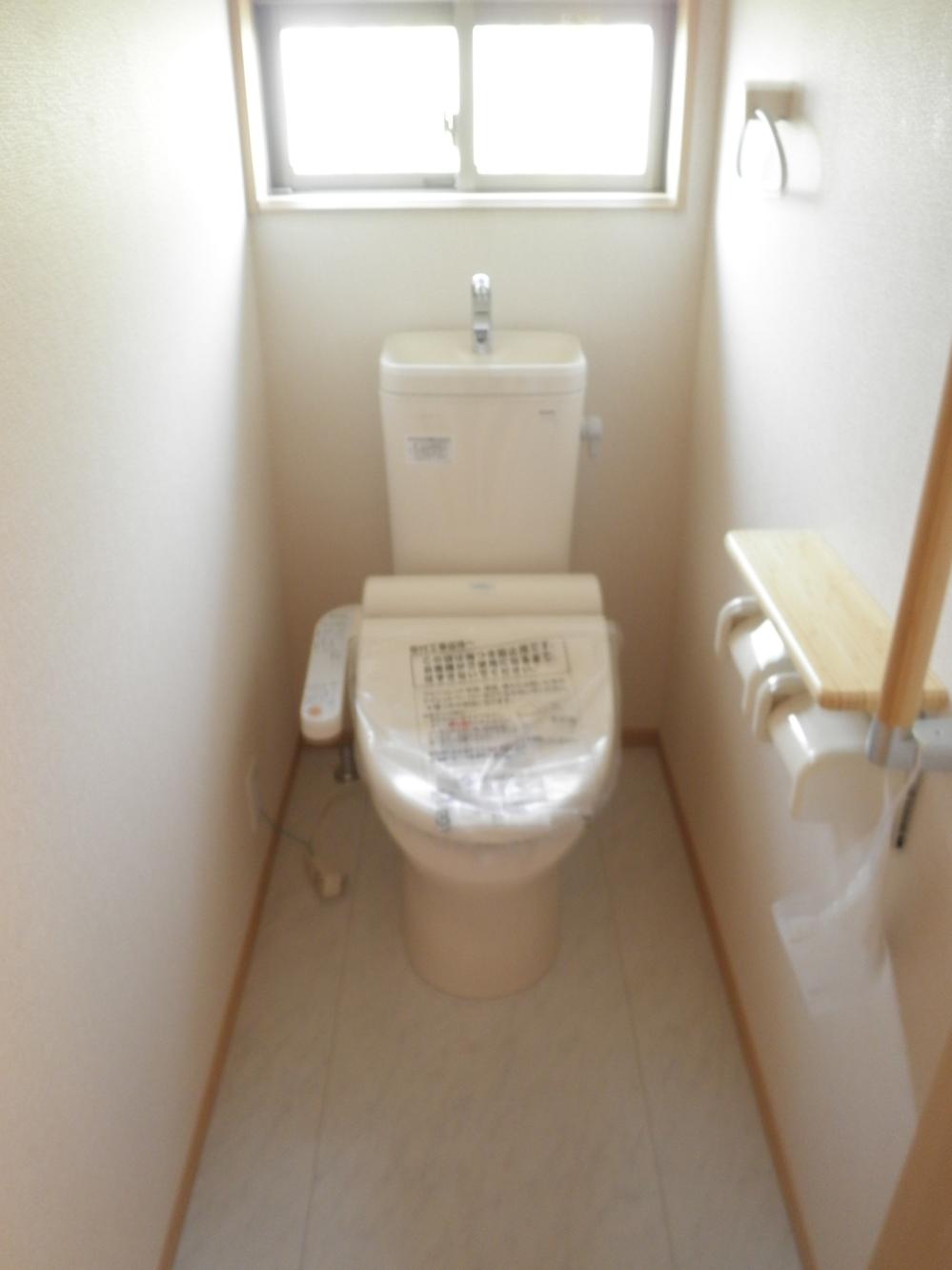 Toilet. 1F toilet (December 2013) Shooting
