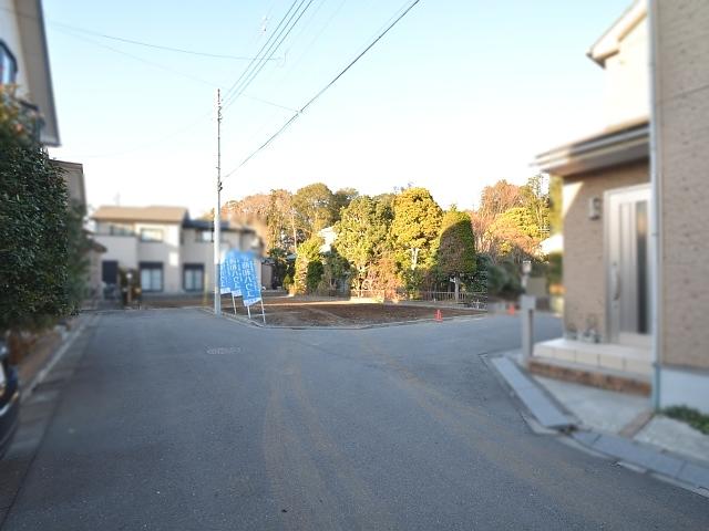 Local photos, including front road. Kiyose Nakazato 6-chome, contact road situation 2013 / 12 / 14 shooting