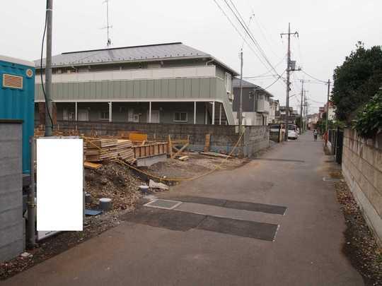 Local photos, including front road. Frontal road