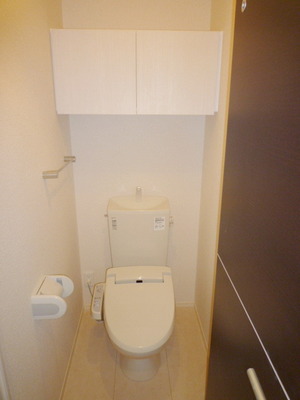 Toilet.  ☆ Isomorphic model image ☆ 