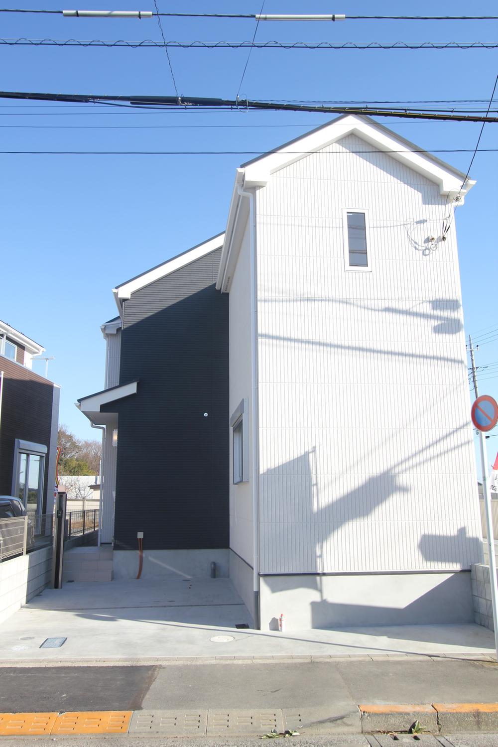 Local photos, including front road