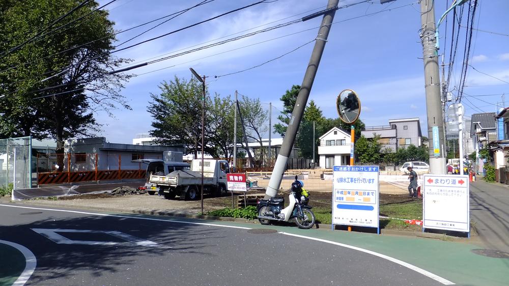 Local appearance photo. Local (10 May 2013) Shooting