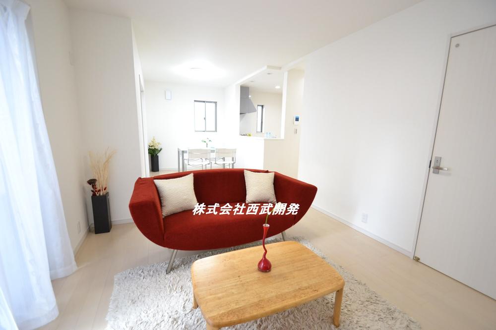 Living. (3 Building)