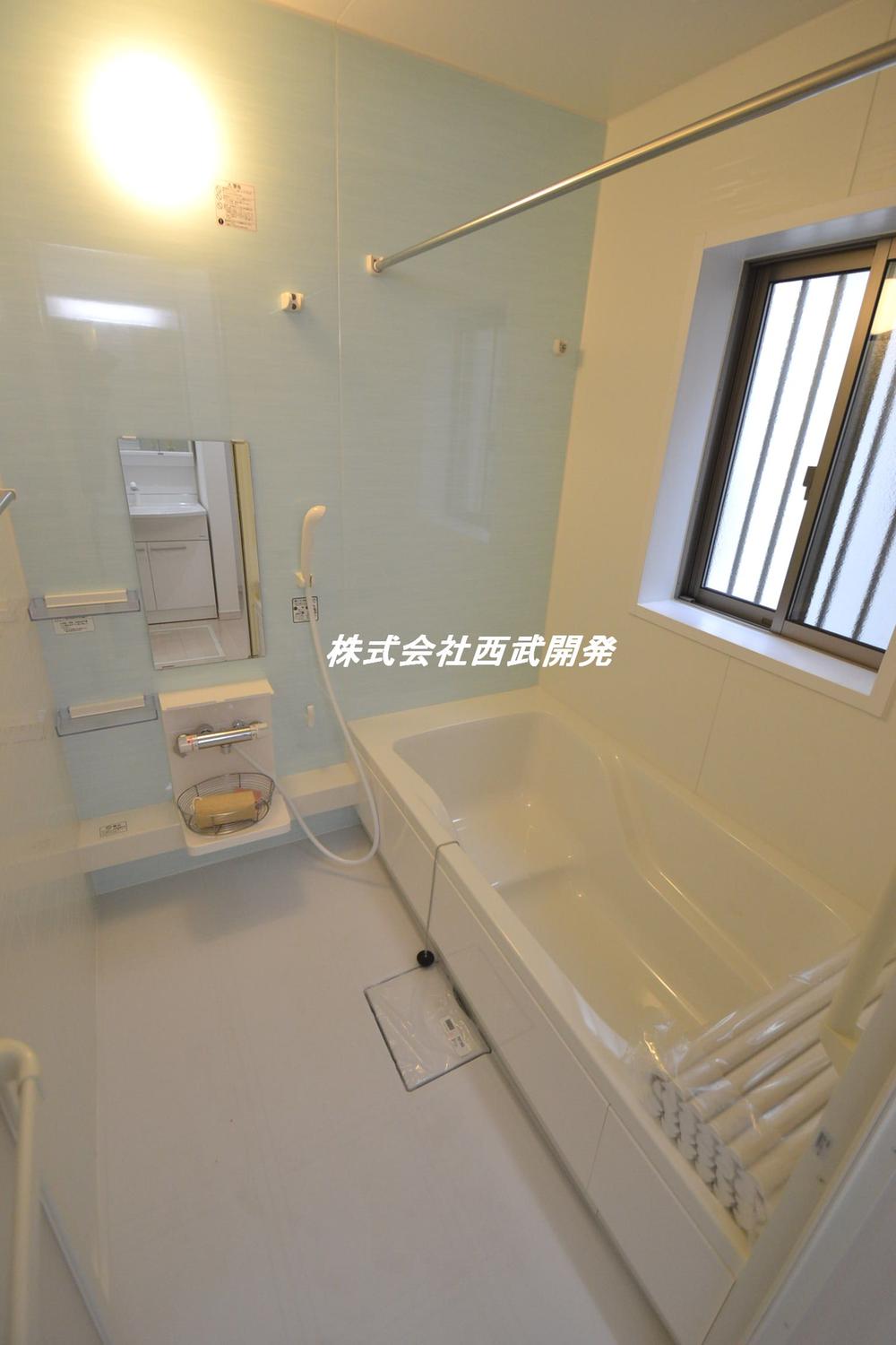 Bathroom. (3 Building)