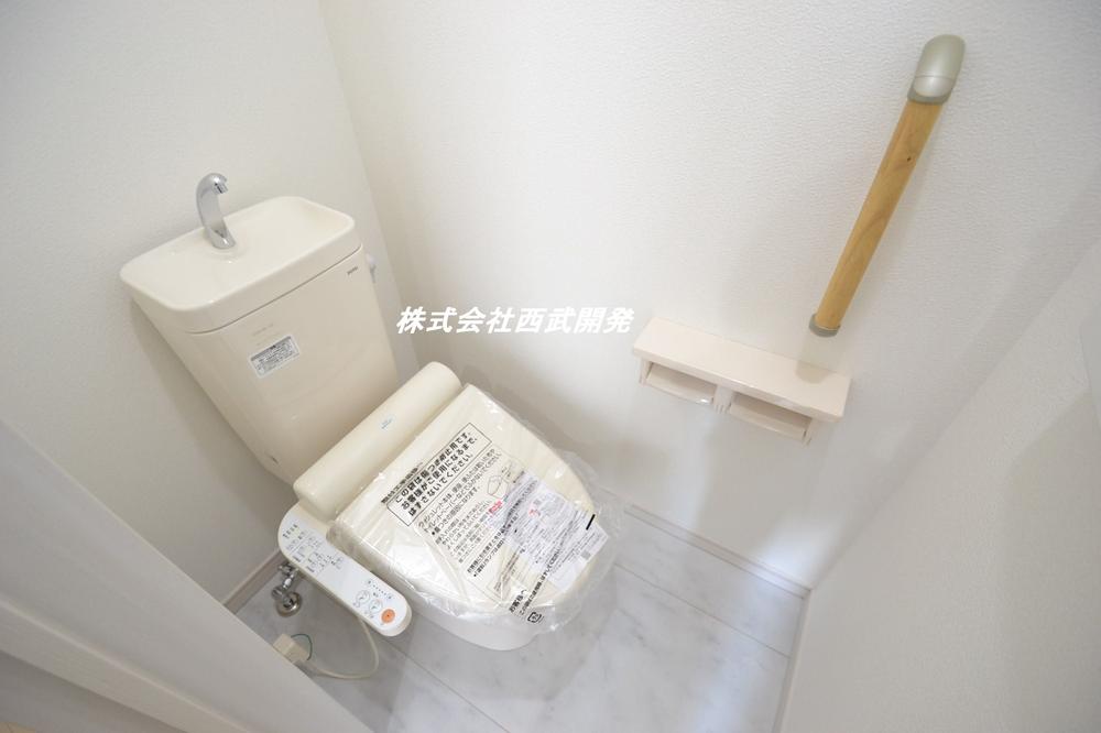 Toilet. (3 Building)