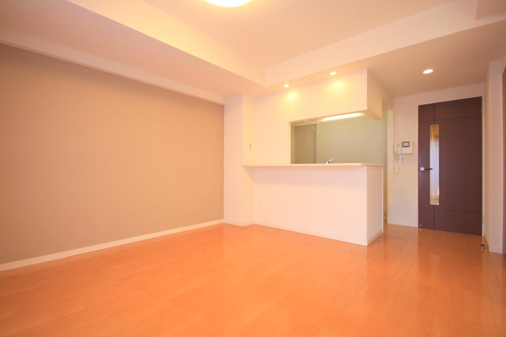 Living. Local (12 May 2013) Shooting