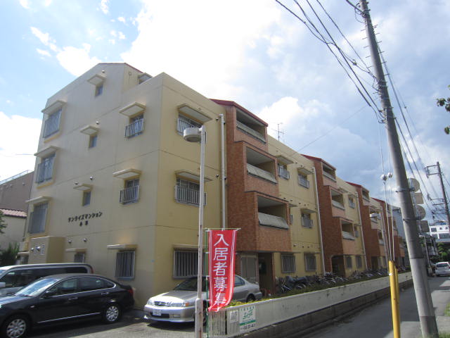 Building appearance. Reinforced Concrete of peace of mind ☆