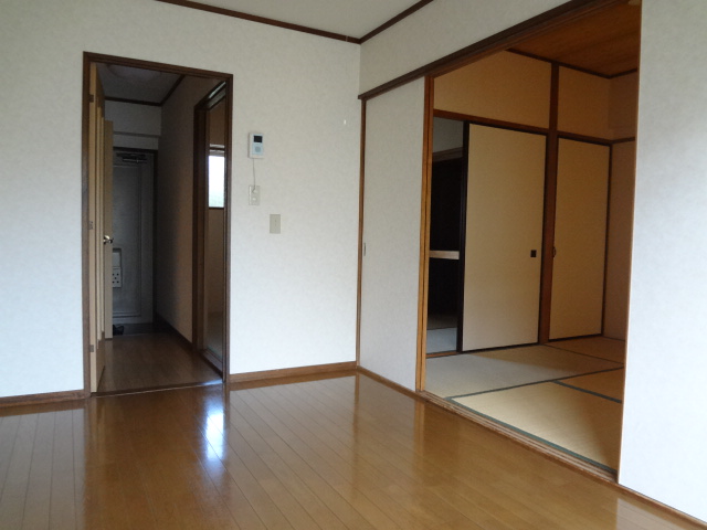Living and room
