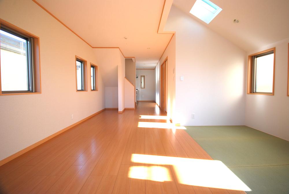 Living. Local Photos