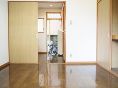 Living and room. ☆ Flooring ☆