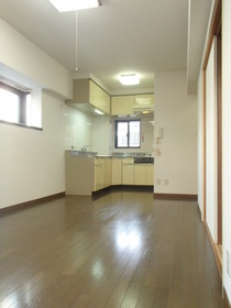 Living and room. 8 quires of LDK