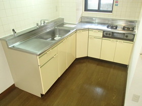 Kitchen. 2 lot gas stoves
