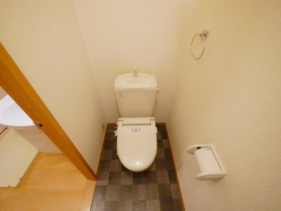 Toilet. Is an image