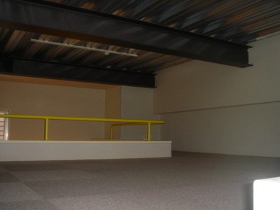 Other room space. Wide loft