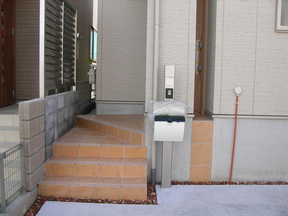 Entrance. Local (10 May 2013) Shooting