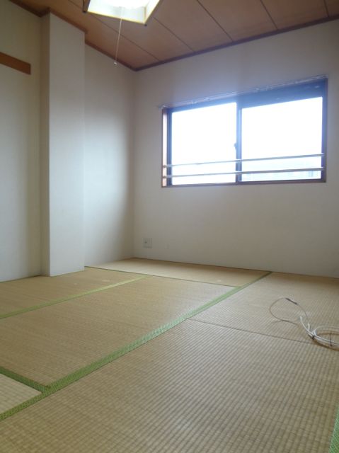 Living and room. Is a Japanese-style room