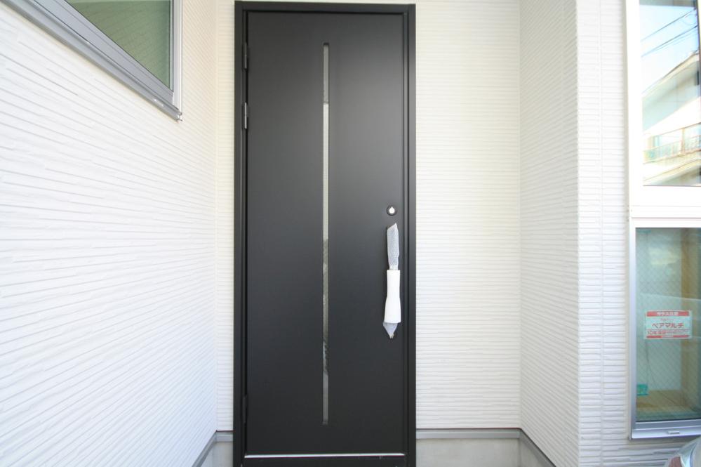 Entrance. Local Photos