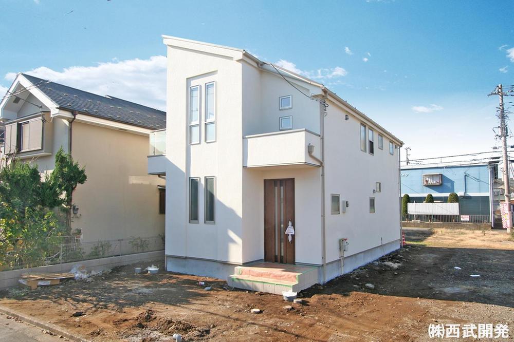 Local appearance photo. Local (12 May 2013) Shooting D Building