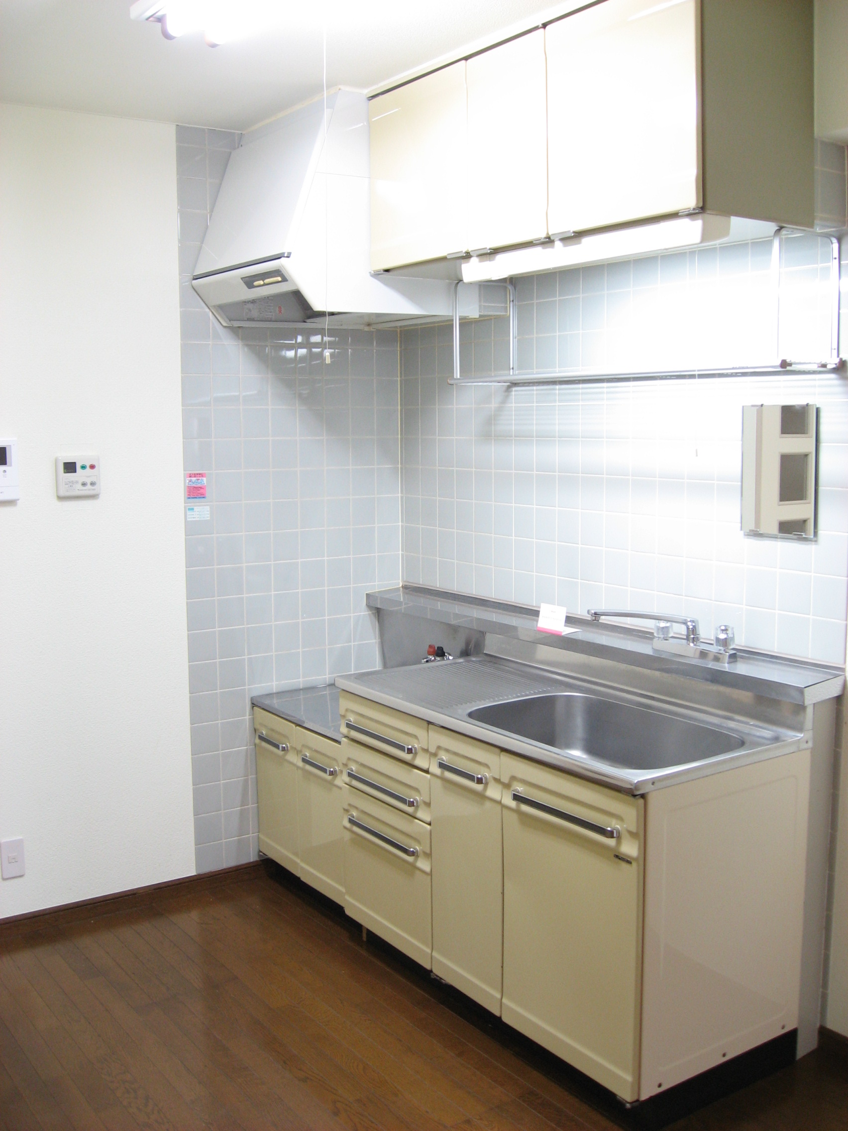 Kitchen. Also happily cooking spacious kitchen!