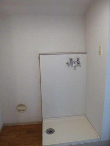 Other Equipment. Laundry Area is located in the room. 