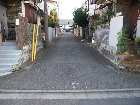 Local photos, including front road. Frontal road