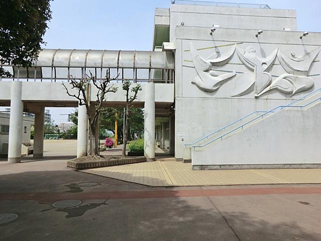 Primary school. Higashi Kurume Municipal seventh to elementary school 1062m