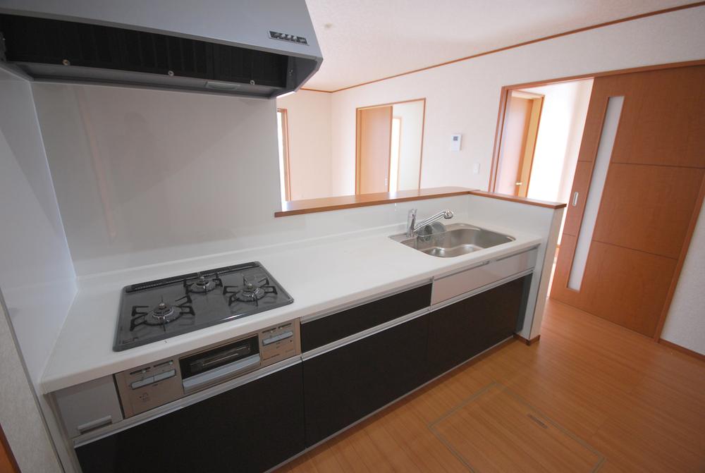 Same specifications photo (kitchen). Example of construction