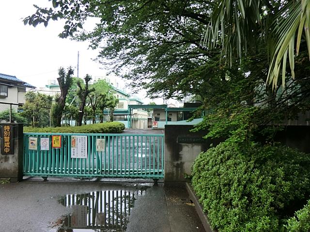 Primary school. Deng 390m up to municipal Suzuki Elementary School