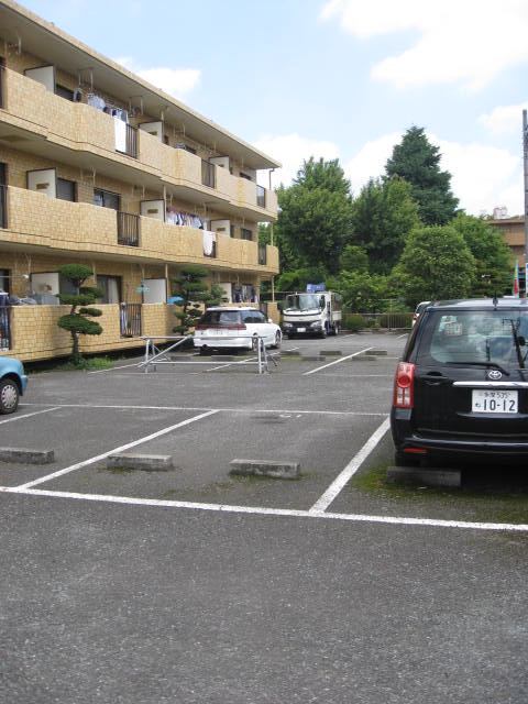 Parking lot