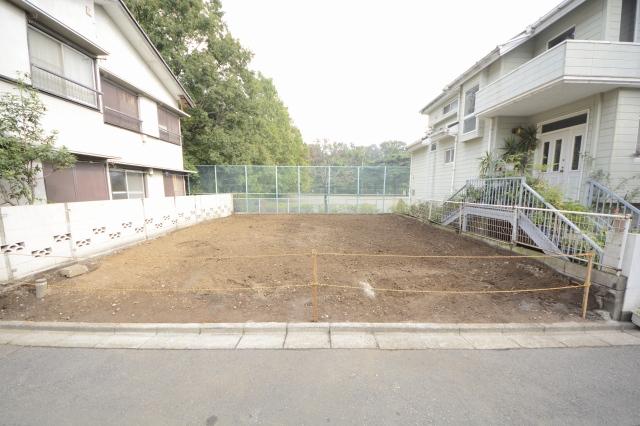 Local appearance photo. Planned construction site