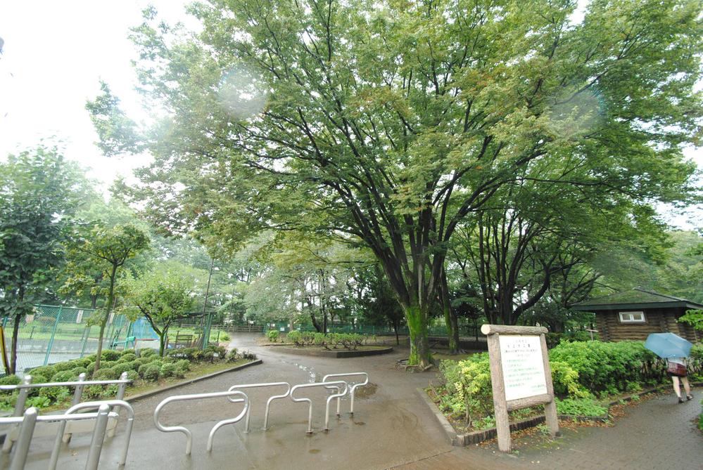 park. 600m to clean water park