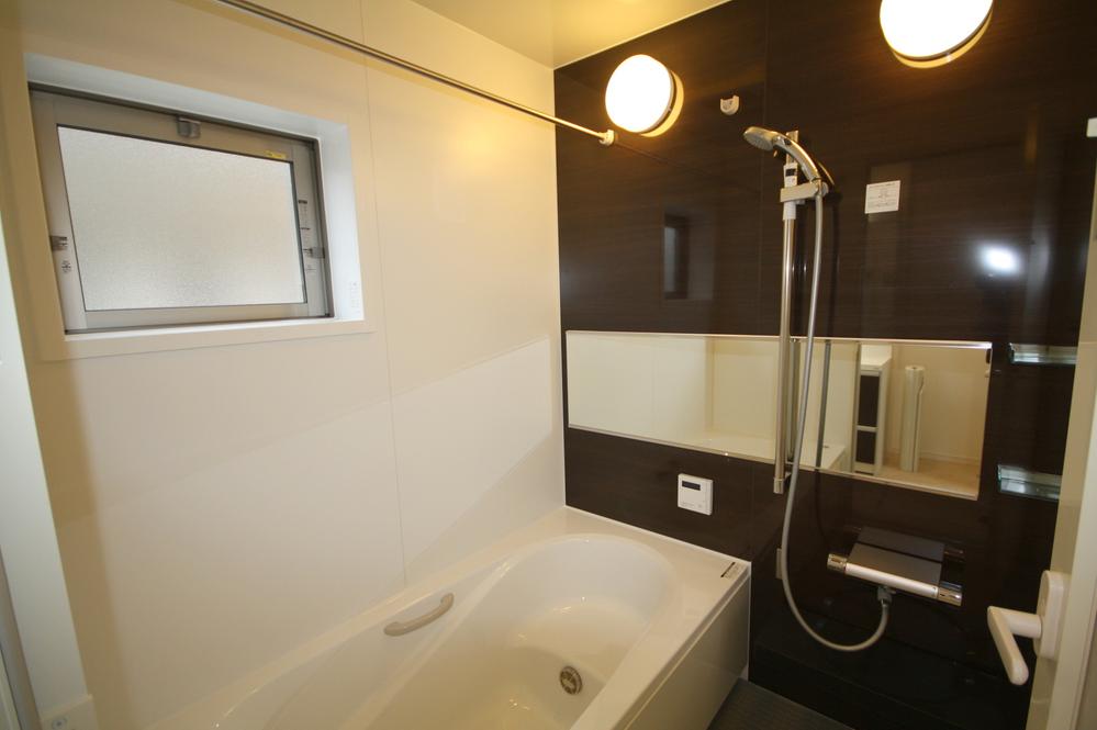 Bathroom. Indoor (10 May 2013) Shooting