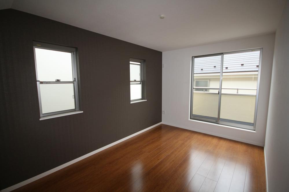 Non-living room. Indoor (10 May 2013) Shooting