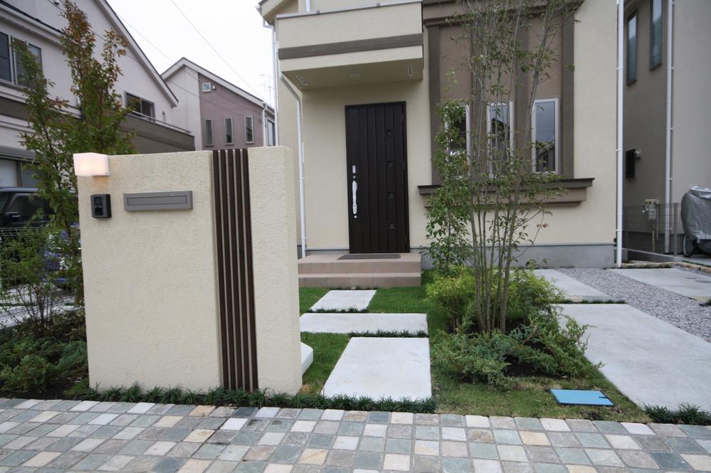 Local appearance photo. Local (10 May 2013) Shooting approach