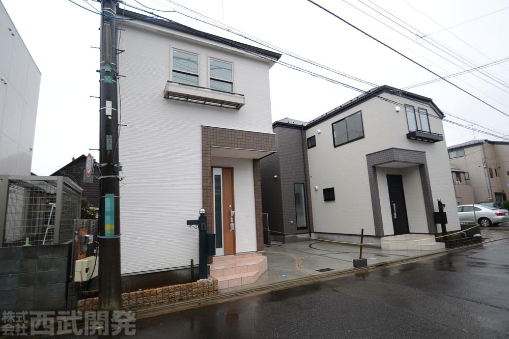 Local photos, including front road. Local (12 May 2013) Shooting This selling local