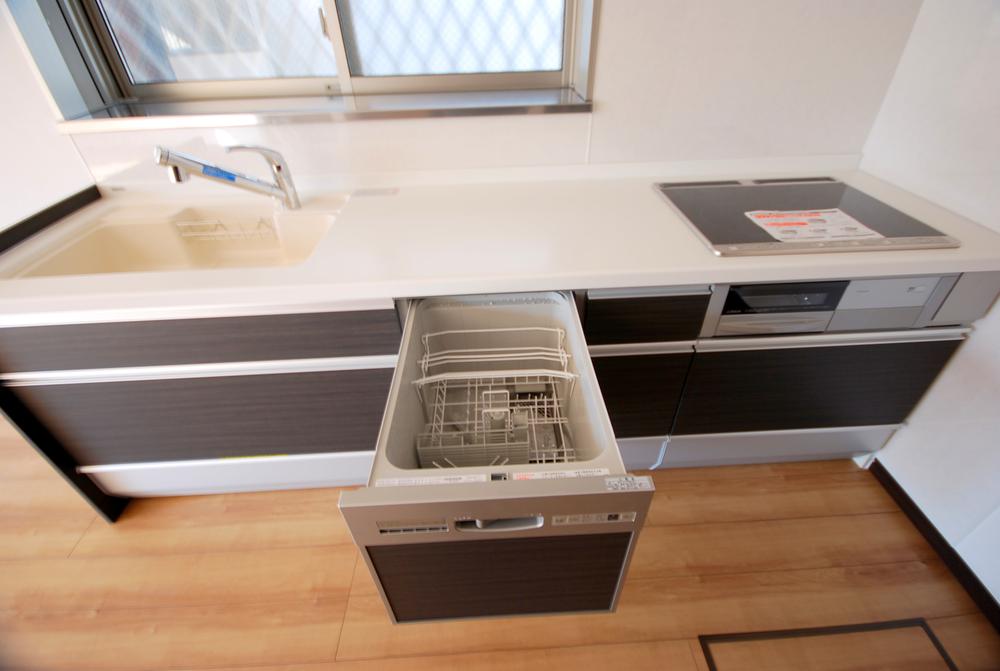 Same specifications photo (kitchen). Example of construction