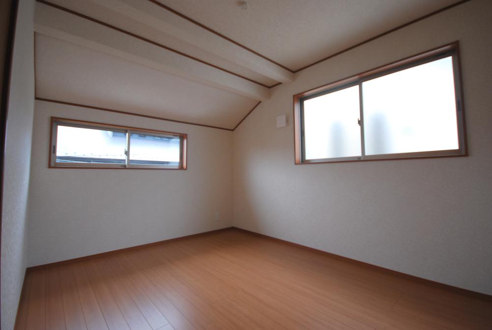 Same specifications photos (Other introspection). Example of construction