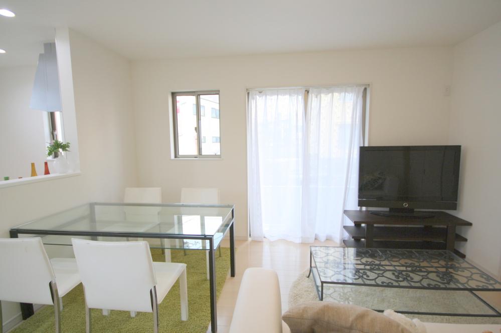 Living. Indoor (10 May 2013) Shooting