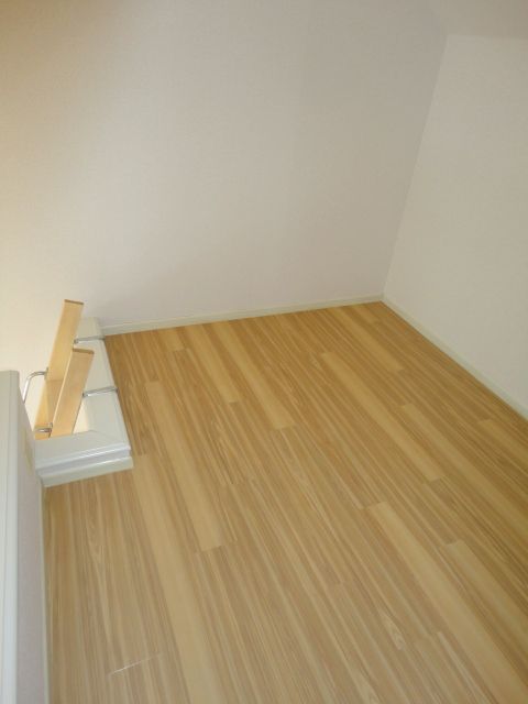 Other room space. loft