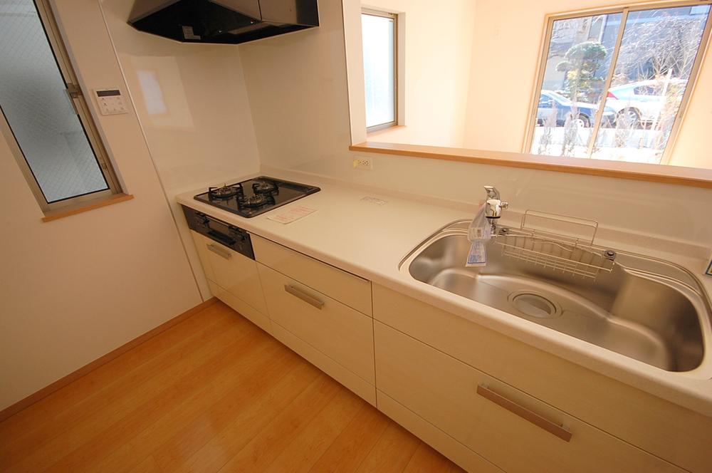 Same specifications photo (kitchen). Example of construction