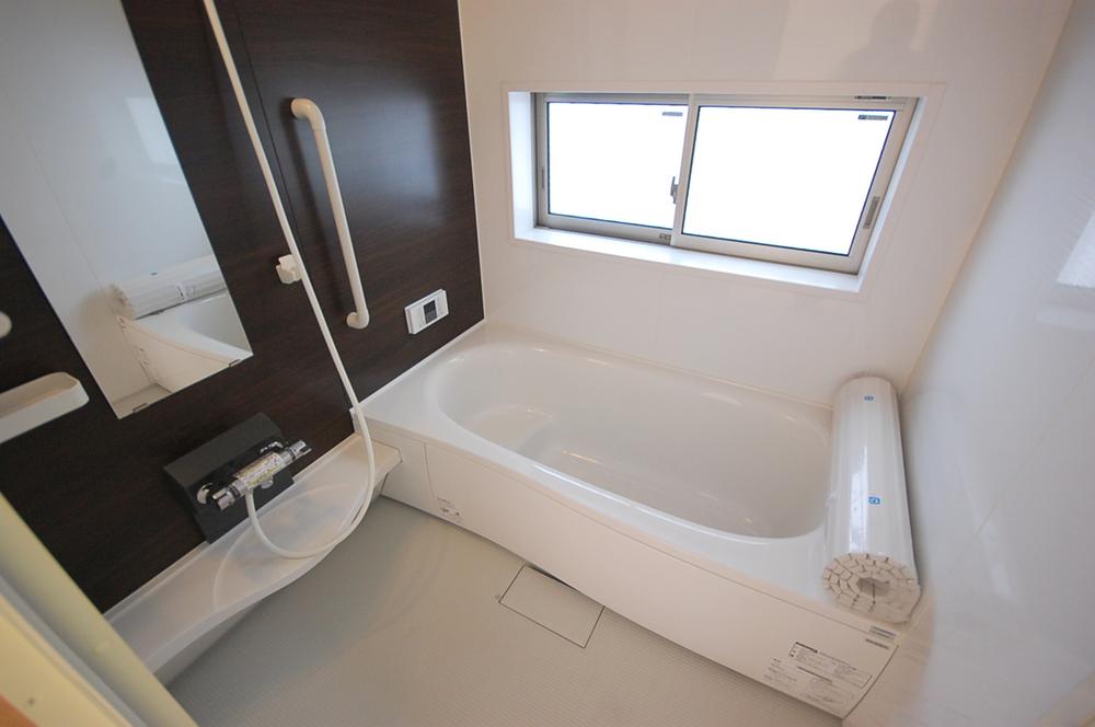 Same specifications photo (bathroom). Example of construction