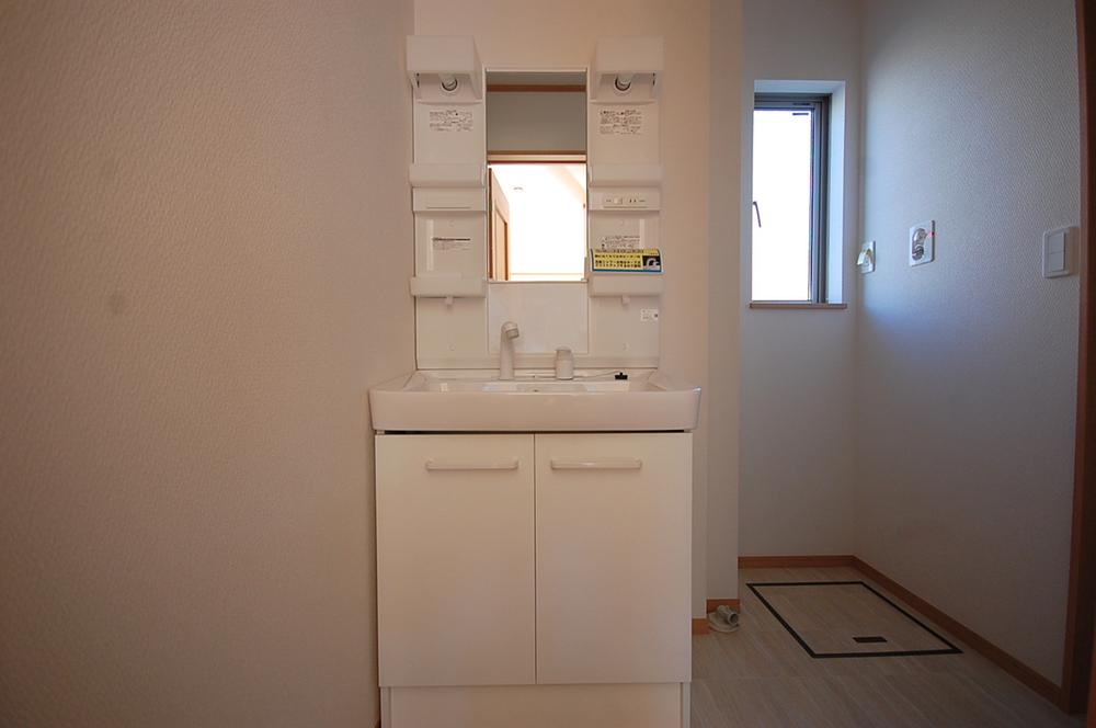 Same specifications photos (Other introspection). Example of construction