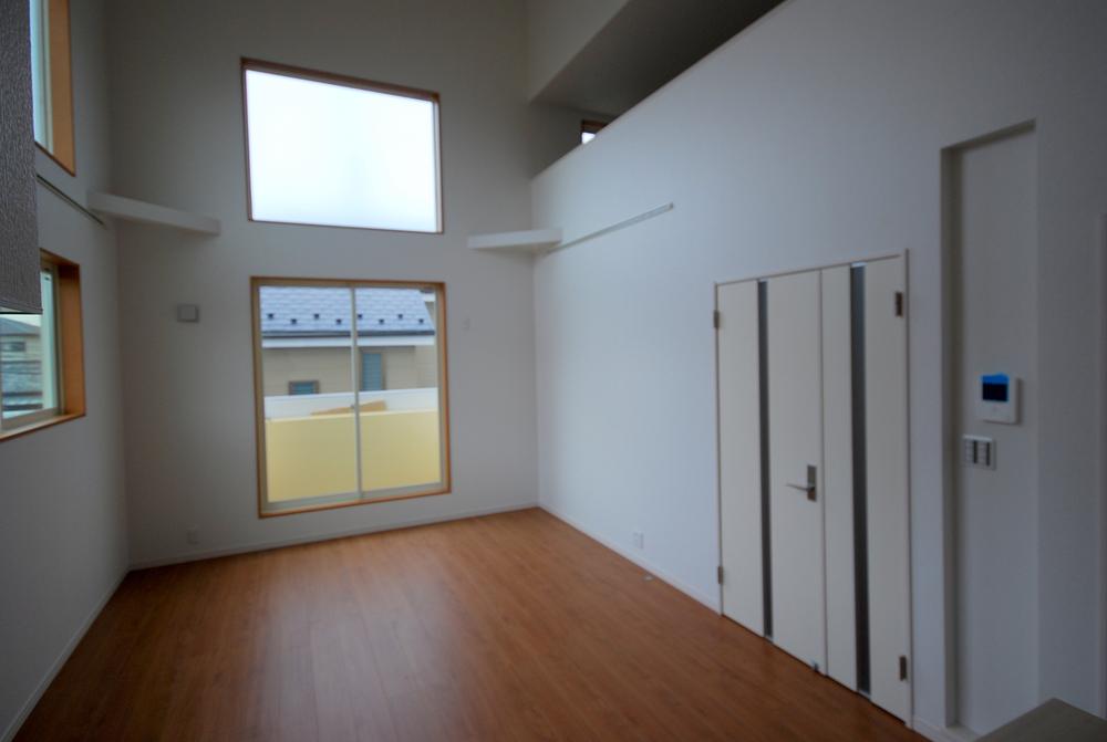 Living. 2013 November shooting